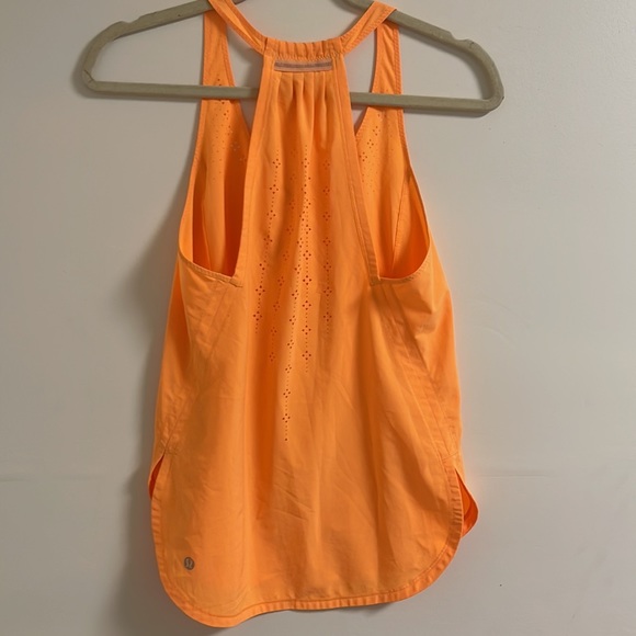 Lululemon Athletic Top - Picture 7 of 8